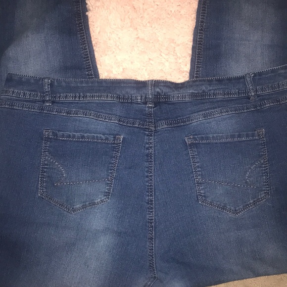 Avenue Denim Jeans - Picture 6 of 7